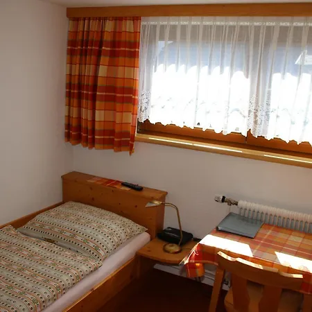 Haus Dorfer Oda ve Kahvaltı Mariapfarr