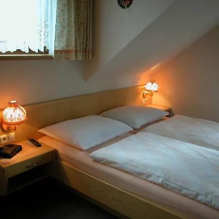 Couette-café Haus Dorfer 3*