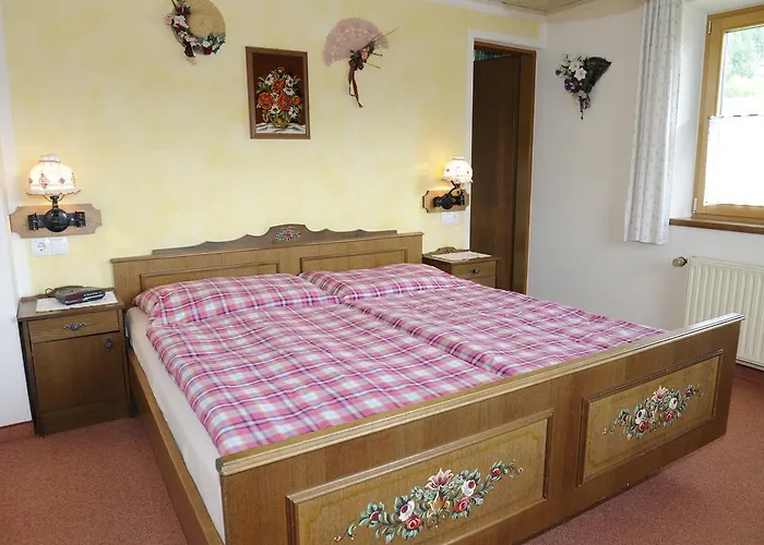 Haus Dorfer ベッド・アンド・ブレックファスト 3*